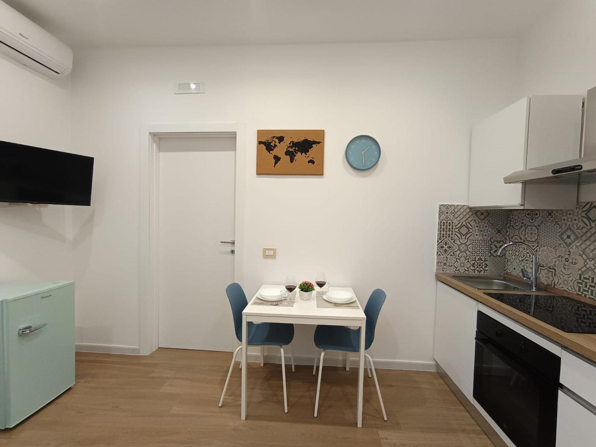 Dimora Crispi 70 Apartment Бари Екстериор снимка