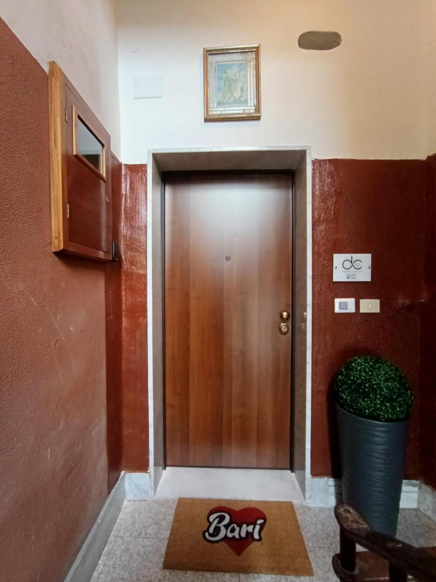 Dimora Crispi 70 Apartment Бари Екстериор снимка